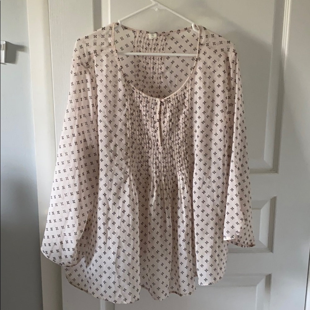 Old Navy top